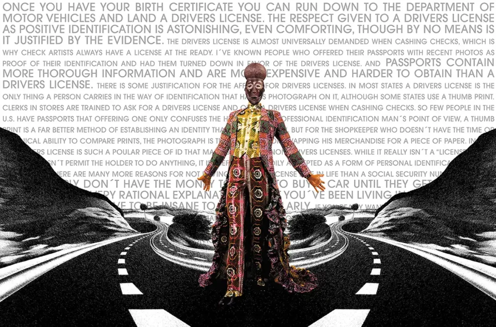 Poster Kunst Collage. Fensterdekoration Kunst und design Buchhandlung Hamburg. anspruchsvolle Bücher. Collage- Illustrierter schwarzer Hintergrund. kurvige Strassen mit Bergen. Mann mit Chokwe Maske in englischen alten historischen Herren Outfit - gekleidet in afrikanischen Stoffen. afrikanische muster. britisches fashion design. afrikanische Maske. text handelt von gefälschtem Führerschein.